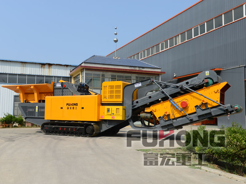 履帶式反擊移動(dòng)破碎站現(xiàn)